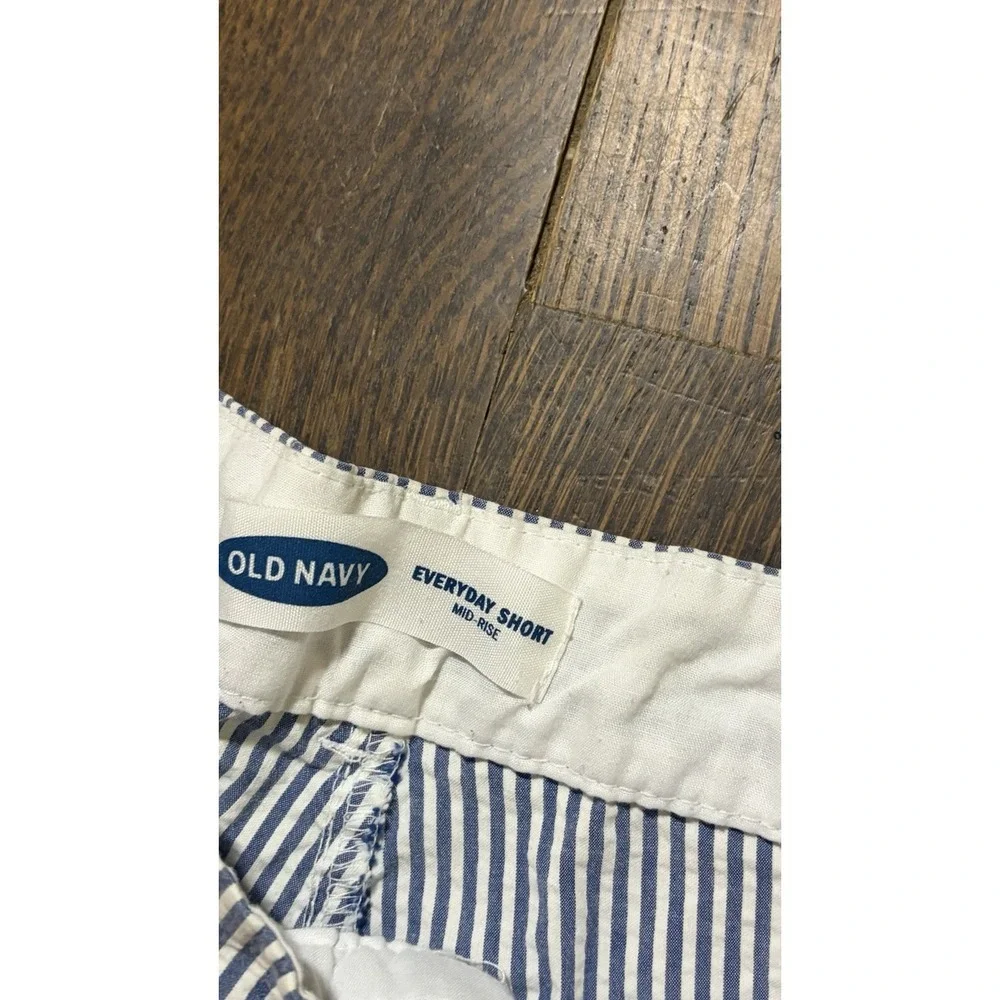 Old Navy Everyday Short Mid Rise Seersucker Chino Shorts 6 Coastal Preppy Golf
